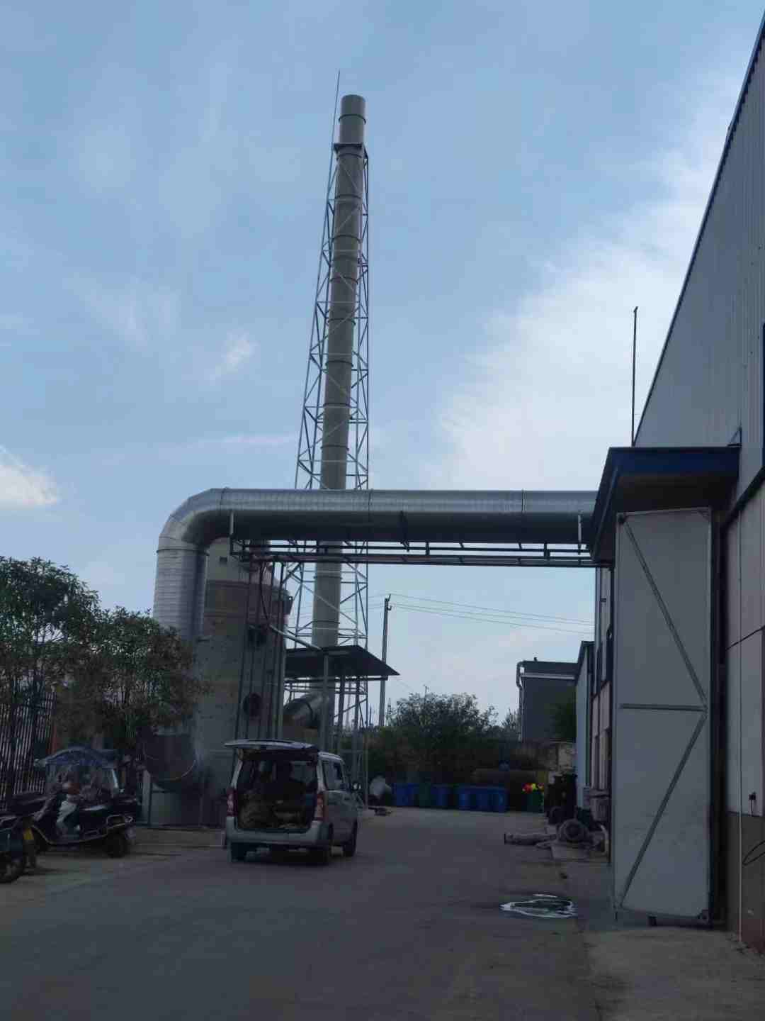 設(shè)備安裝調(diào)試現(xiàn)場(chǎng)