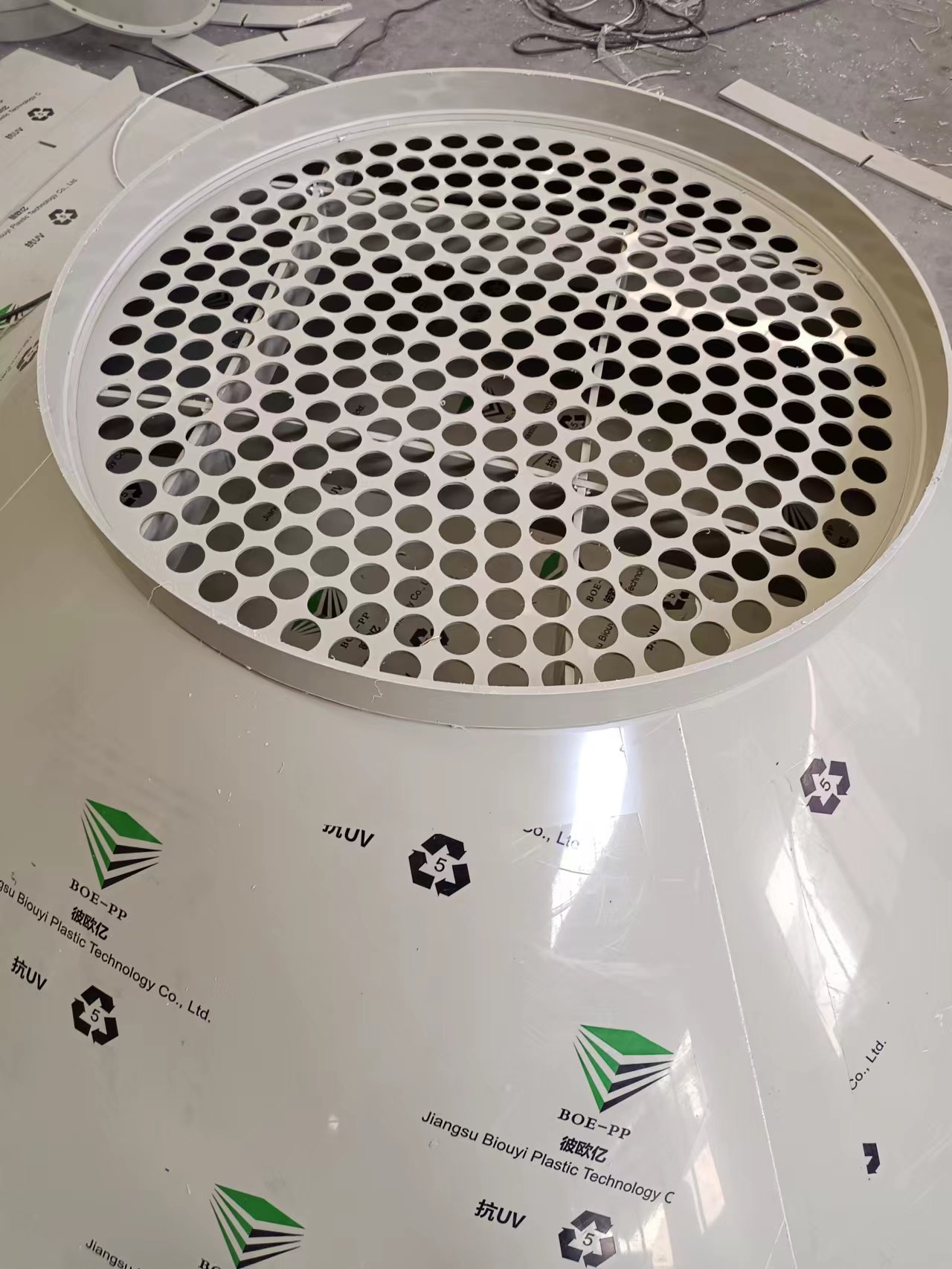 PP篩網(wǎng) 用在噴淋塔頂部，也能避免空心球掉落