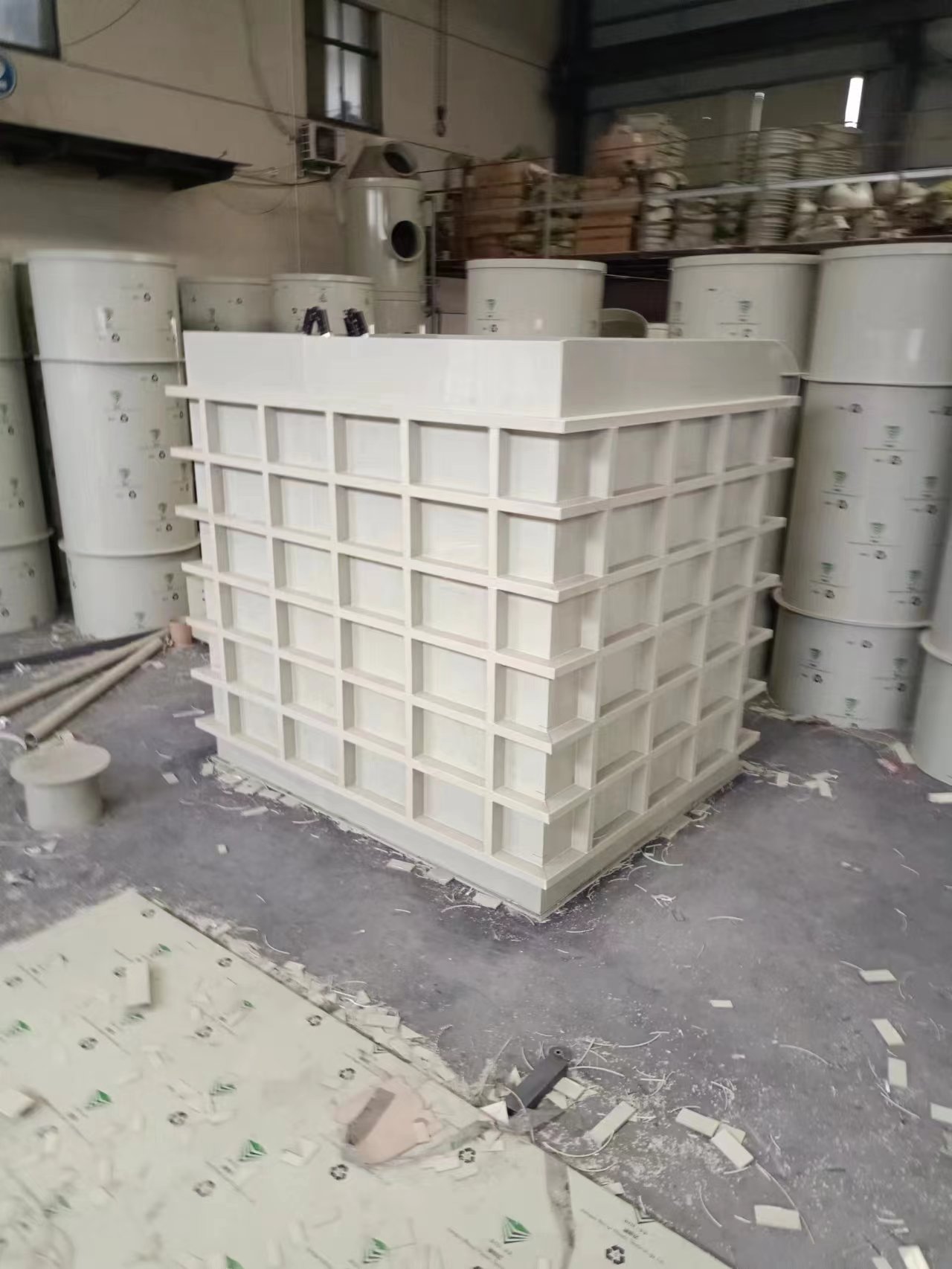 pp槽，周邊方鋼加固