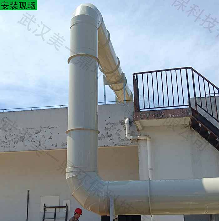 風(fēng)管設(shè)備安裝現(xiàn)場(chǎng)